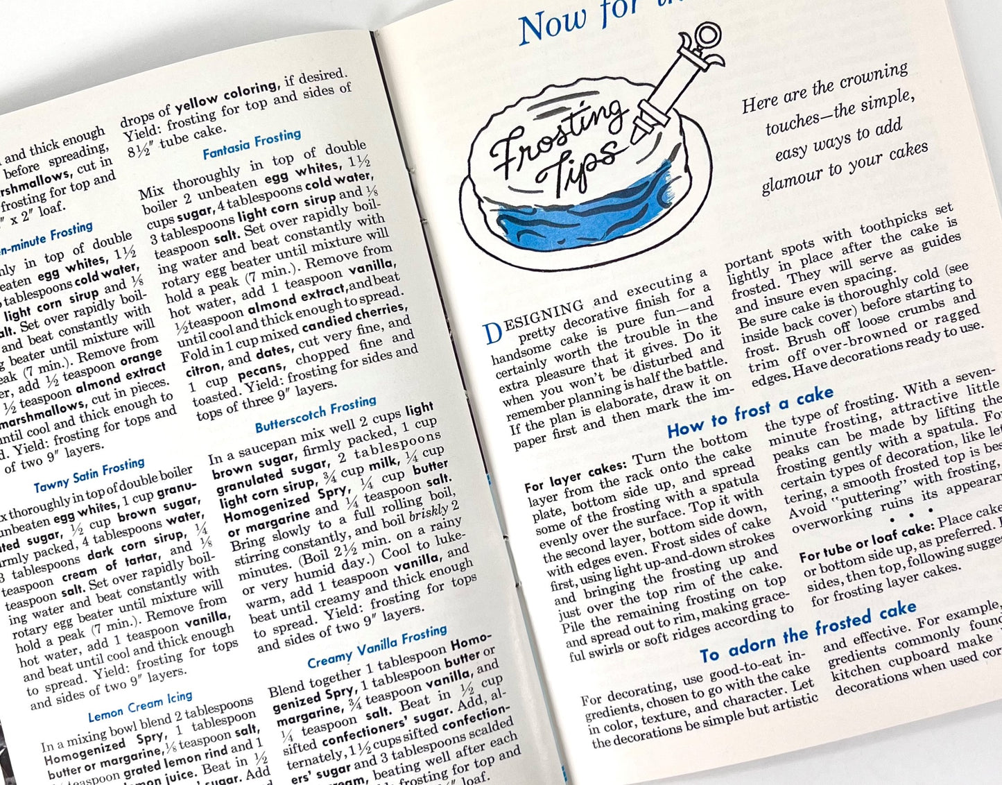 Spry Shortening's 10 Cakes Husbands Like Best Cookbooklet, 1940s