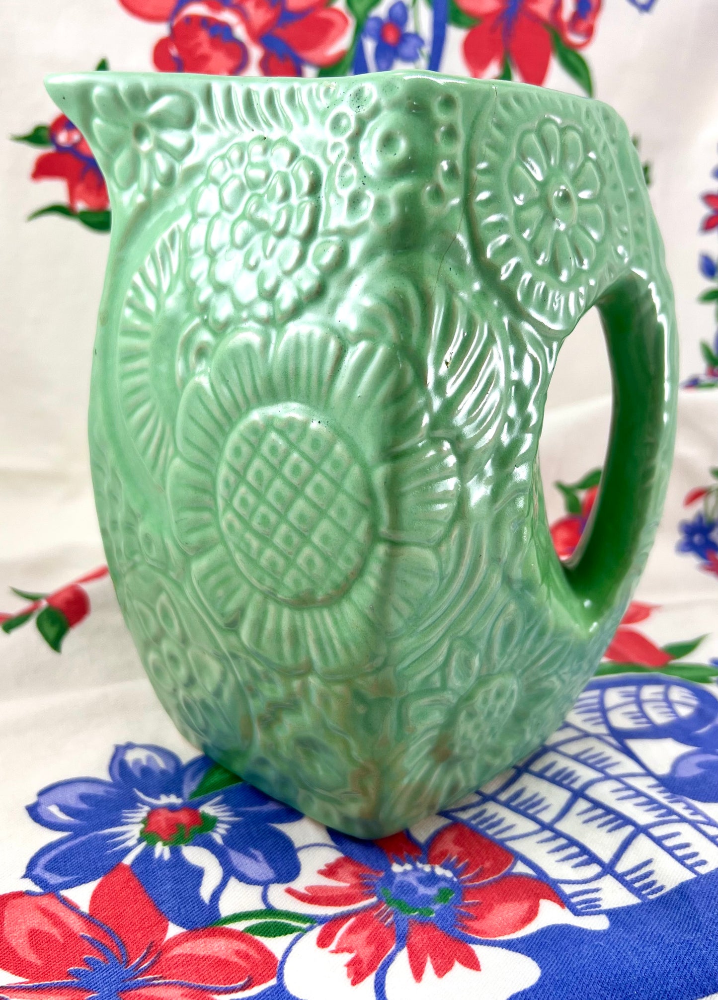 Nilaok Embossed Daisy Pitcher, 1930s-40s