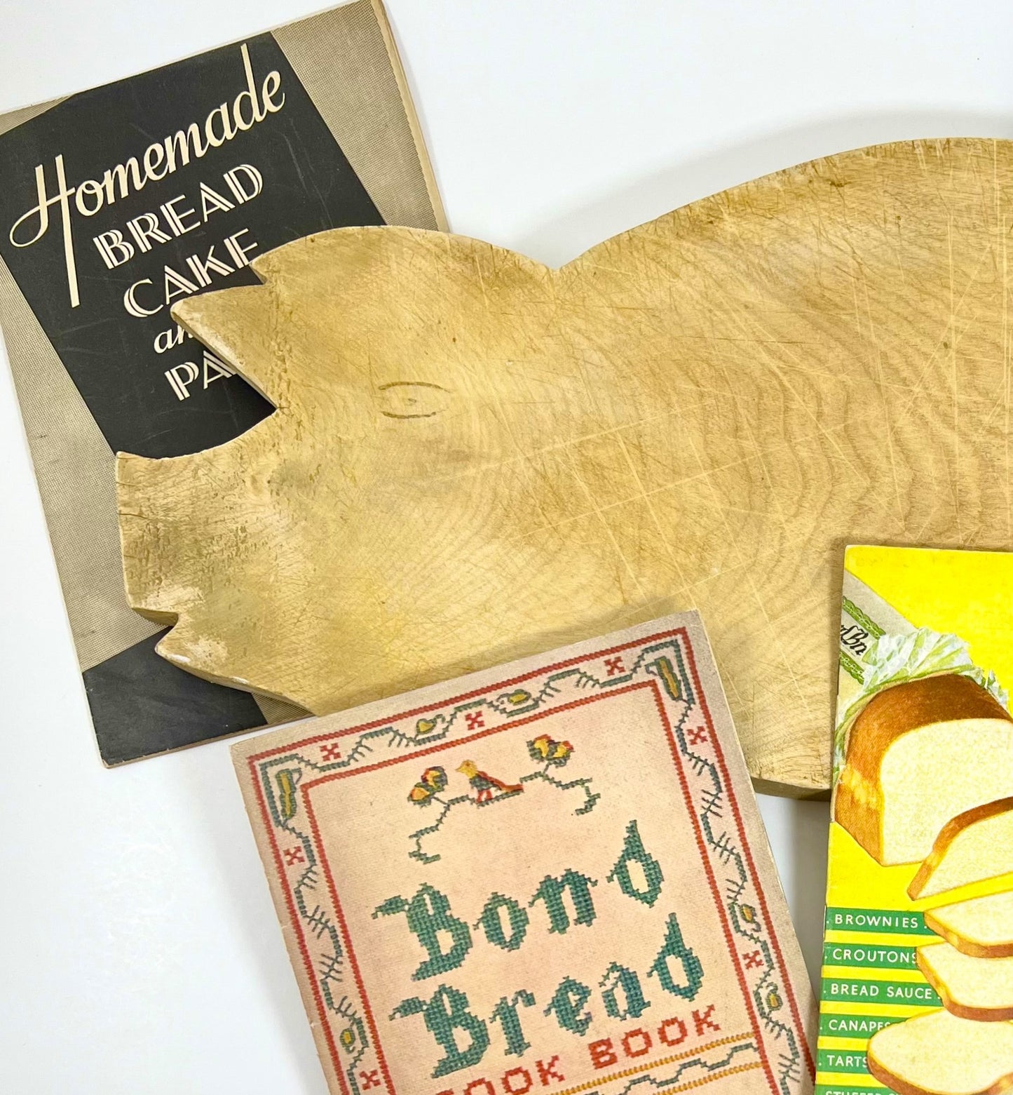 Wooden Pig Bread/Cutting Board