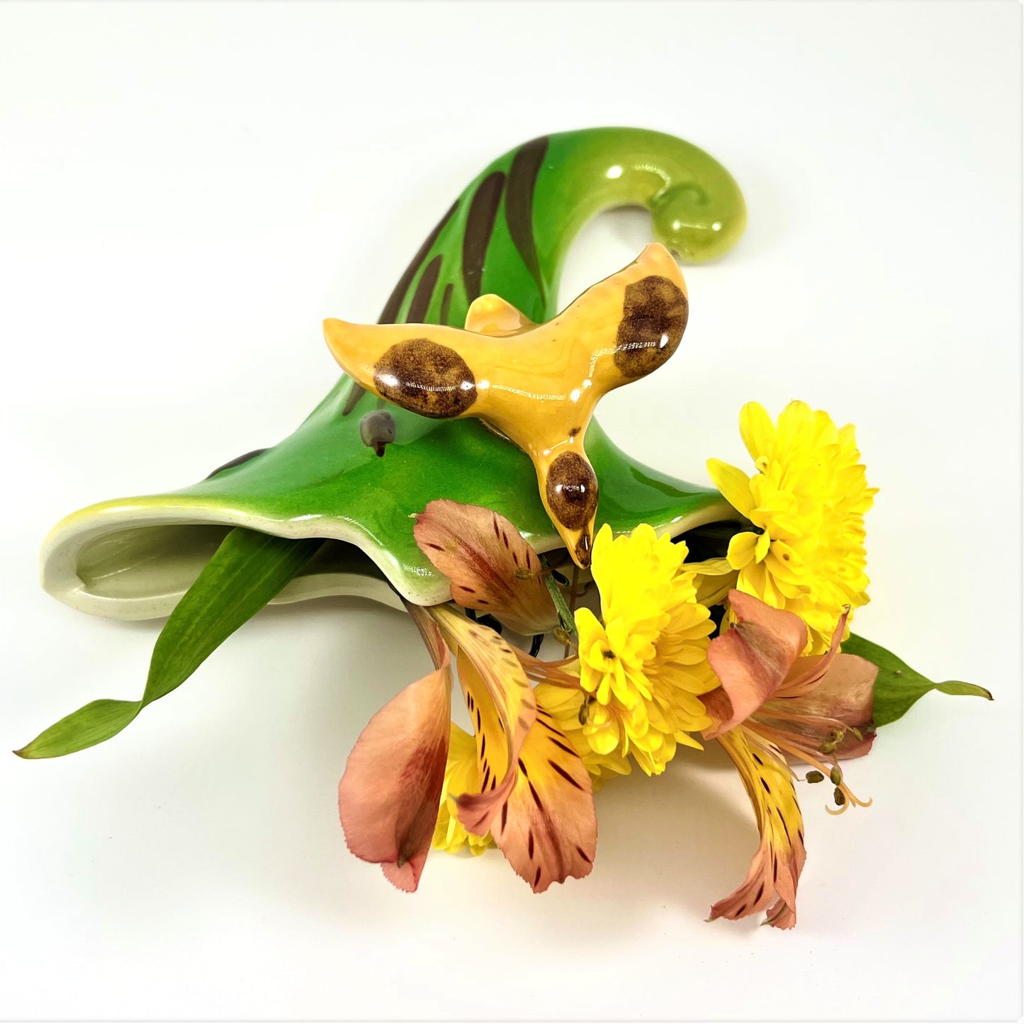 Bird in Garden Wall Pocket, Mid-century Ceramic Hanging Vase