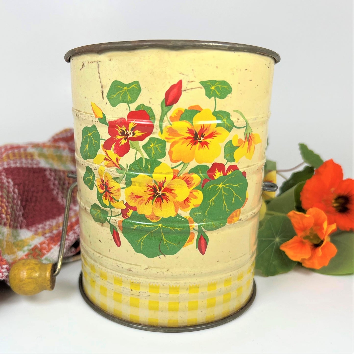 Sifter with Nasturtium Garden Pattern, 1940s Tin Lithographed