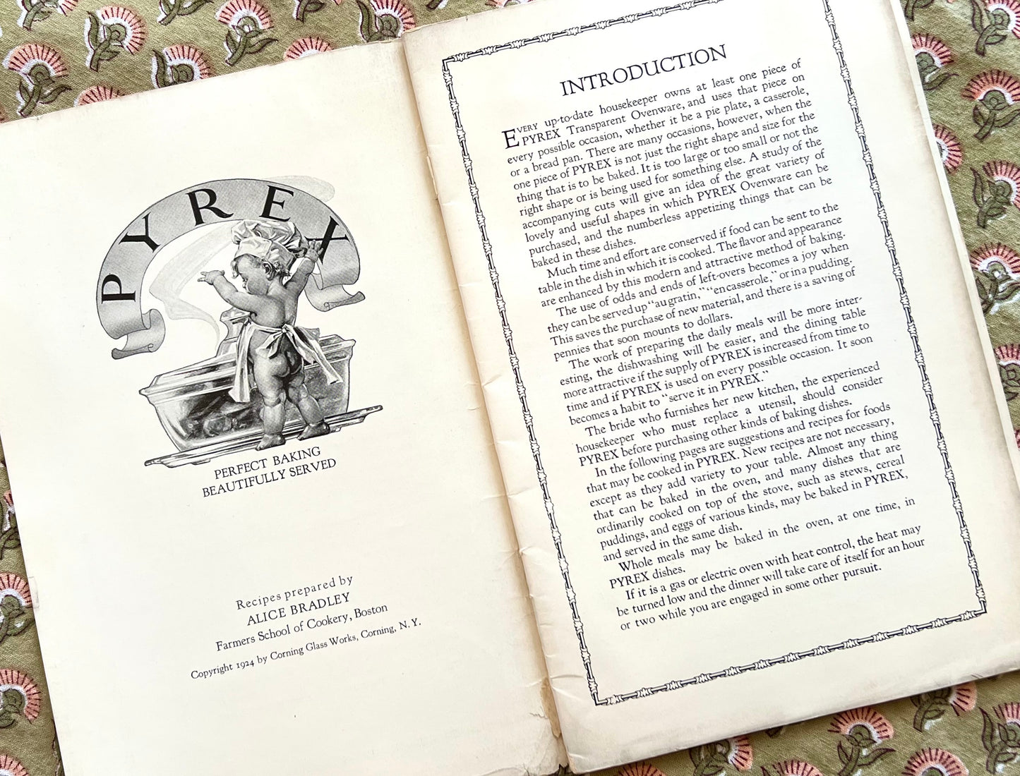 Pyrex Experts Book on Better Cooking, 1924 Recipe Booklet with Friends Promo