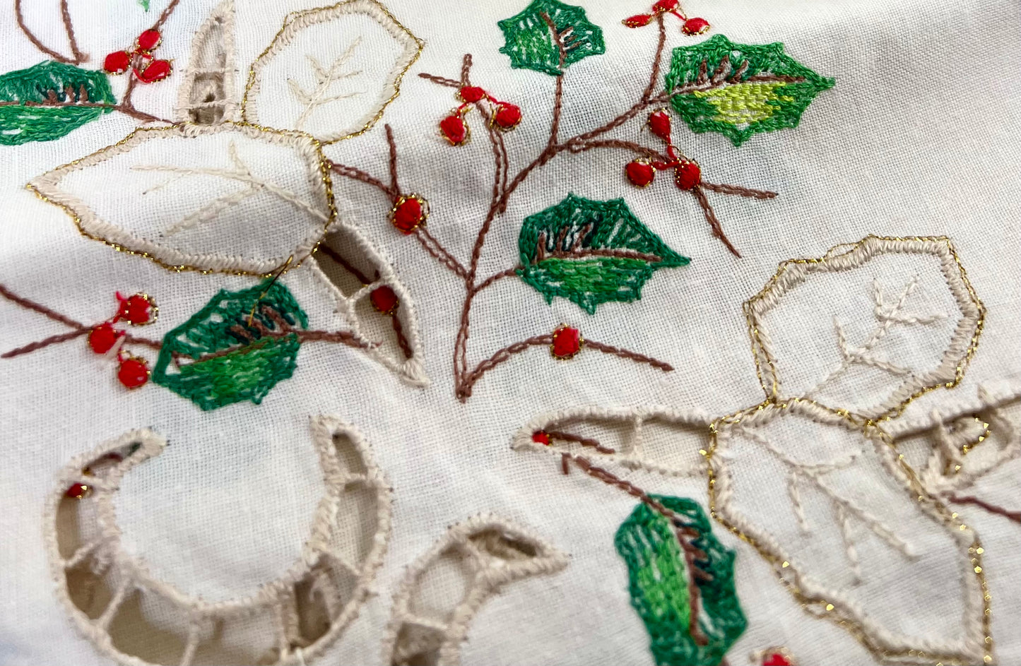 Lenox Holiday Holly Embroidered Napkins, Set of Four