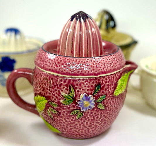 Hotta Yu Shoten Ceramic Reamer Juicer & Pitcher Set with Floral Design, 1920s-1930s Japan