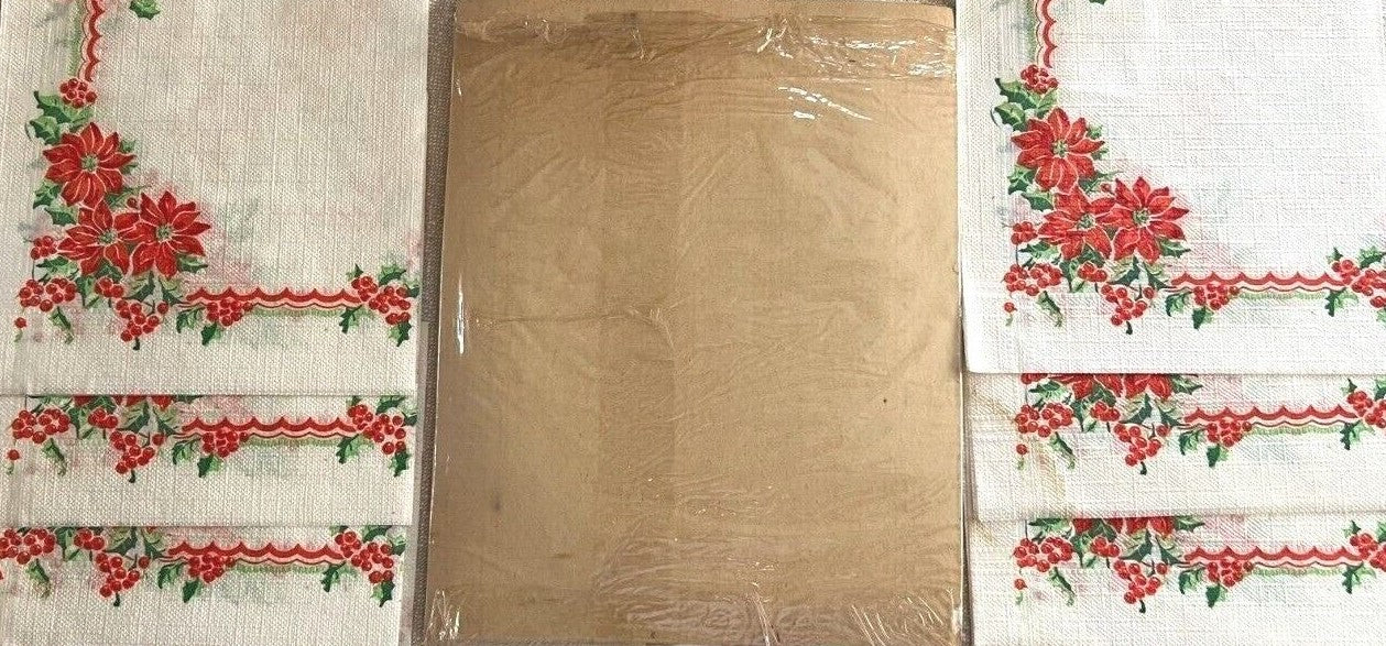 Christmas Paper Napkin and Tablecloth Set, 1950s Beach Products