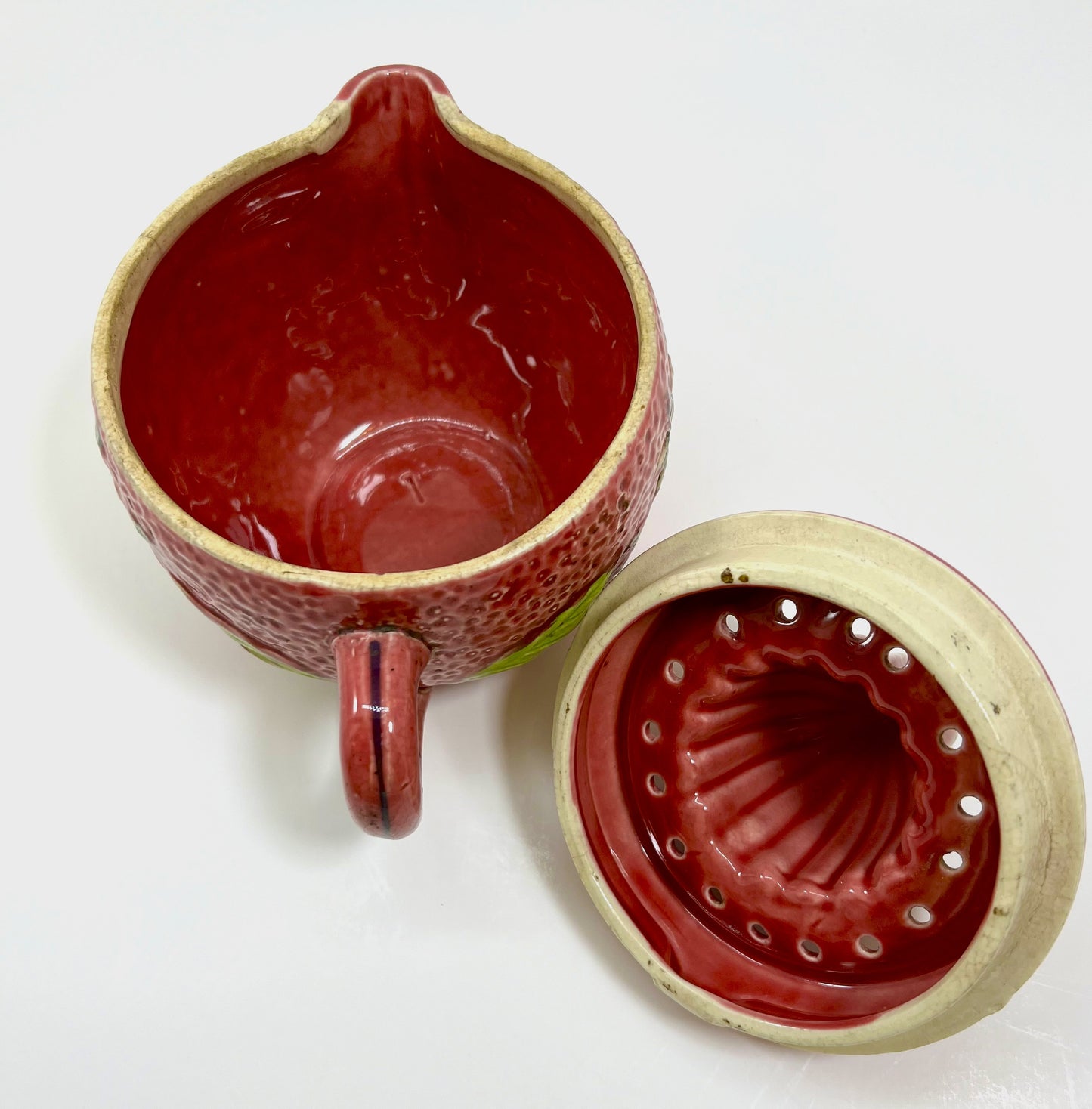 Hotta Yu Shoten Ceramic Reamer Juicer & Pitcher Set with Floral Design, 1920s-1930s Japan
