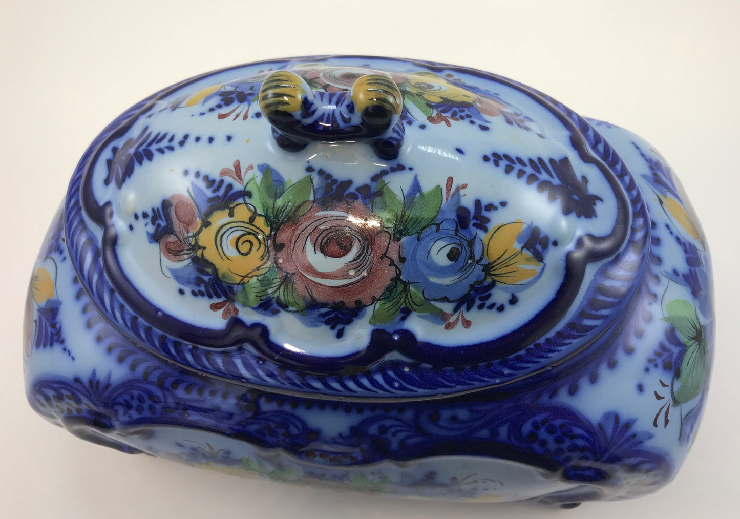 Portuguese Ceramic Soup Tureen with Lid, Hand-painted Alcobaça Pottery