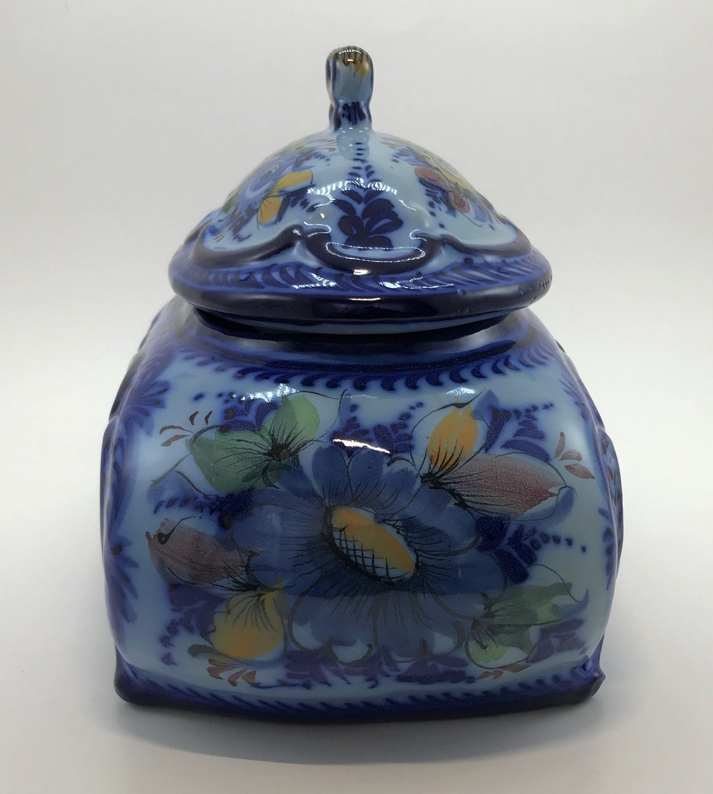 Portuguese Ceramic Soup Tureen with Lid, Hand-painted Alcobaça Pottery