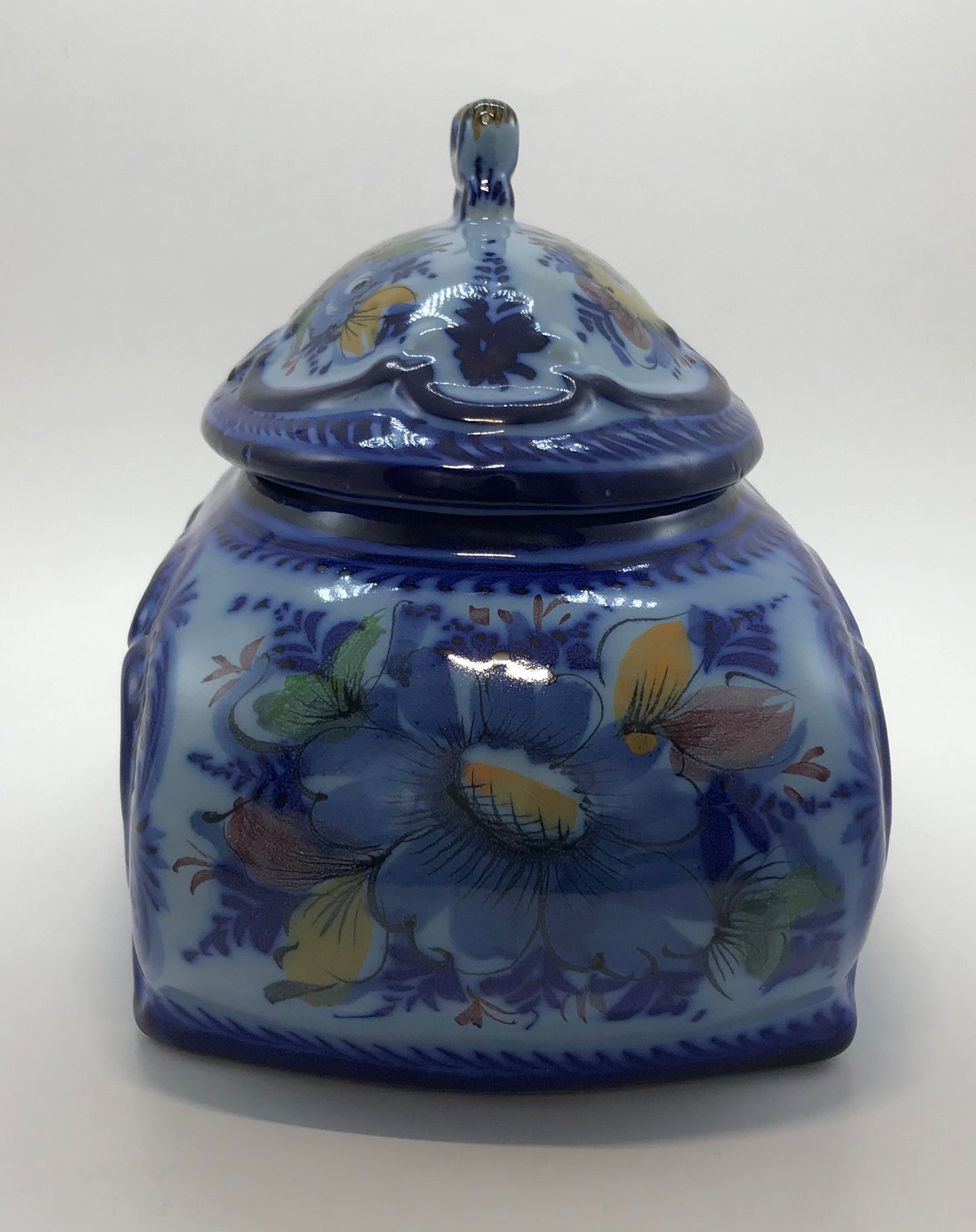 Portuguese Ceramic Soup Tureen with Lid, Hand-painted Alcobaça Pottery